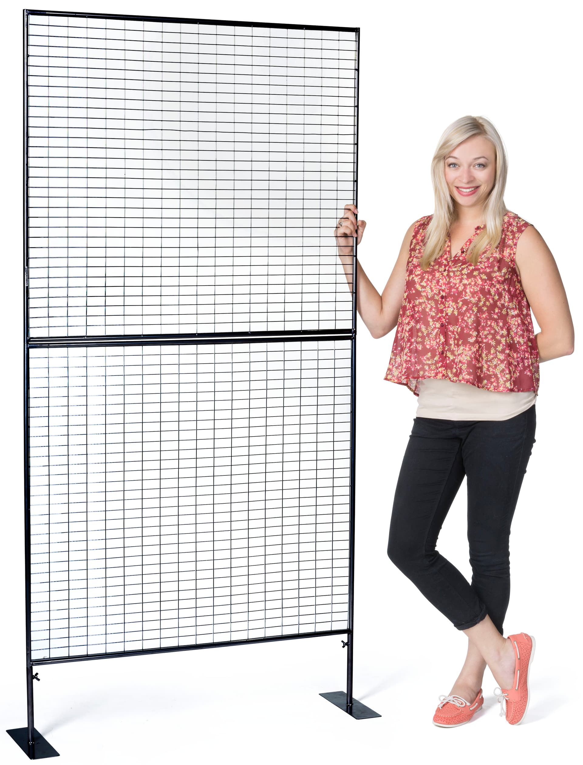 Portable 3-sided wire grid art display rack 