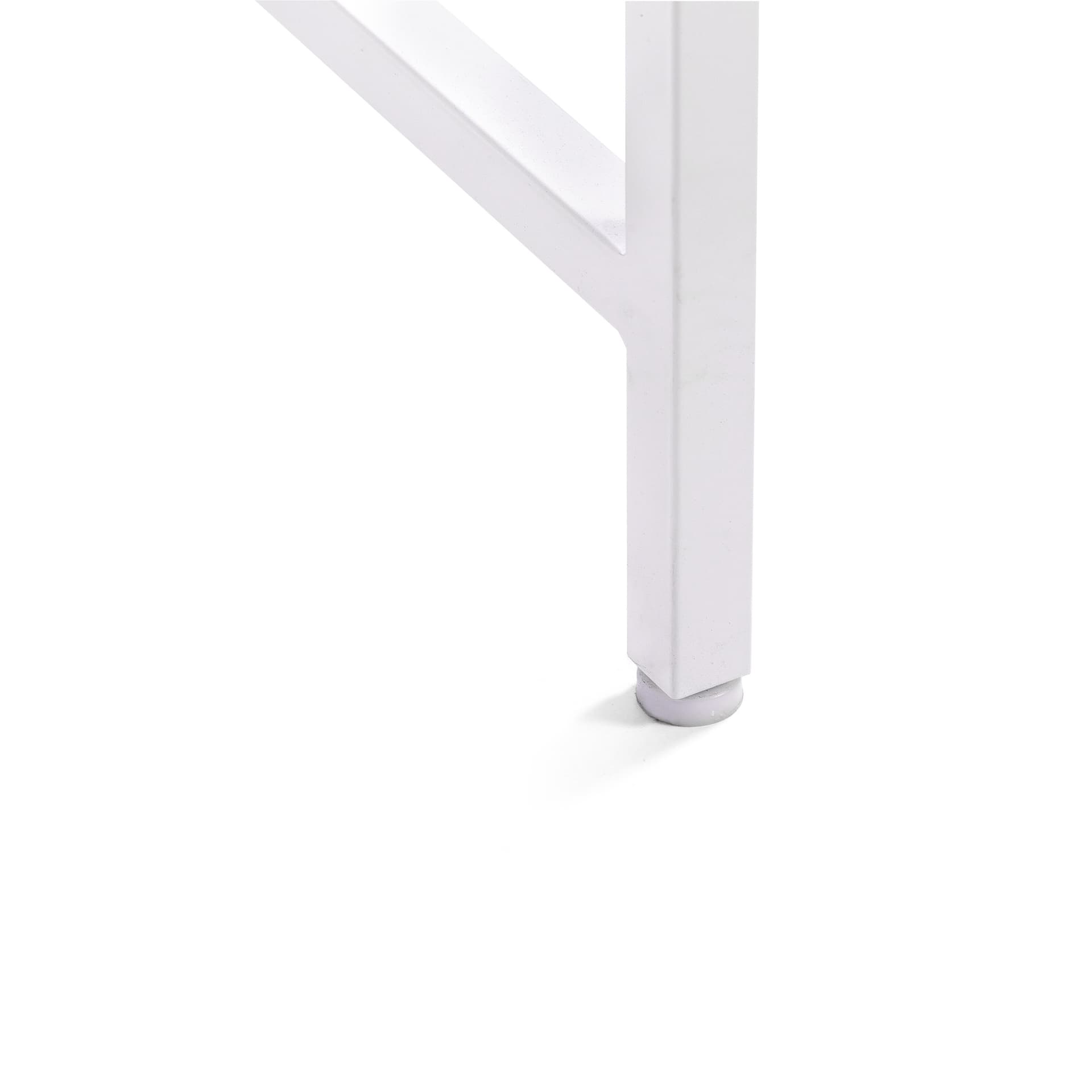 Full vision display case with leveling feet