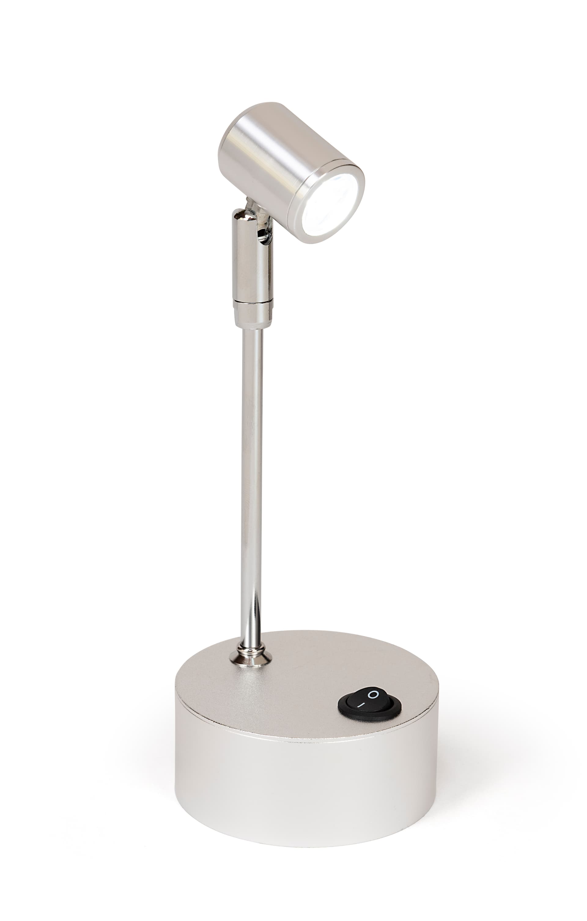 Display case spotlight with silver oxidation