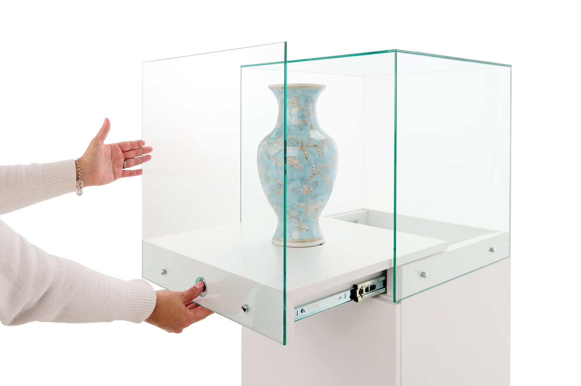 Glass-top pedestal display case with pull-out display area and 30lb weight capacity