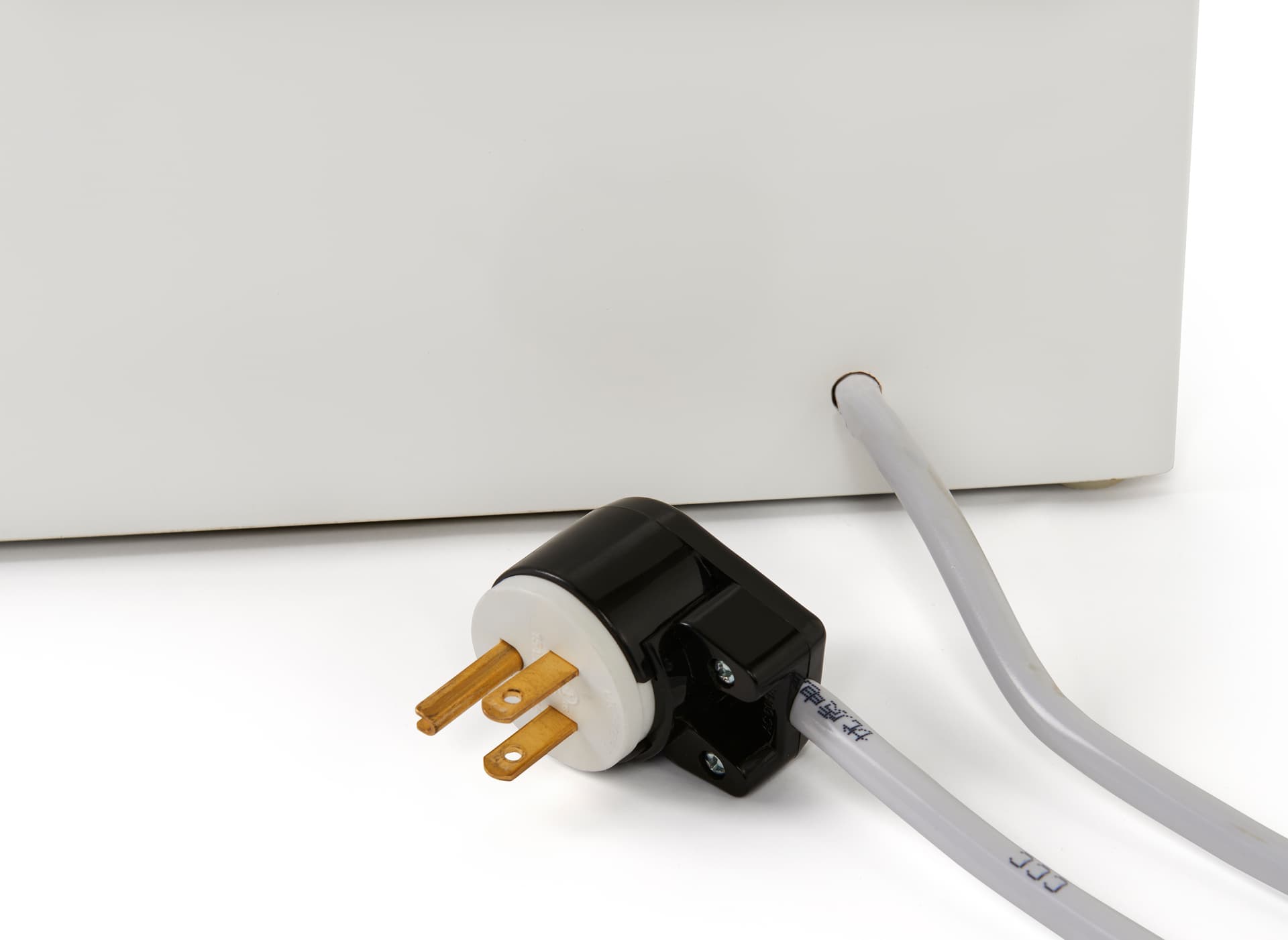 LED countertop museum case with a 6 foot power cord 