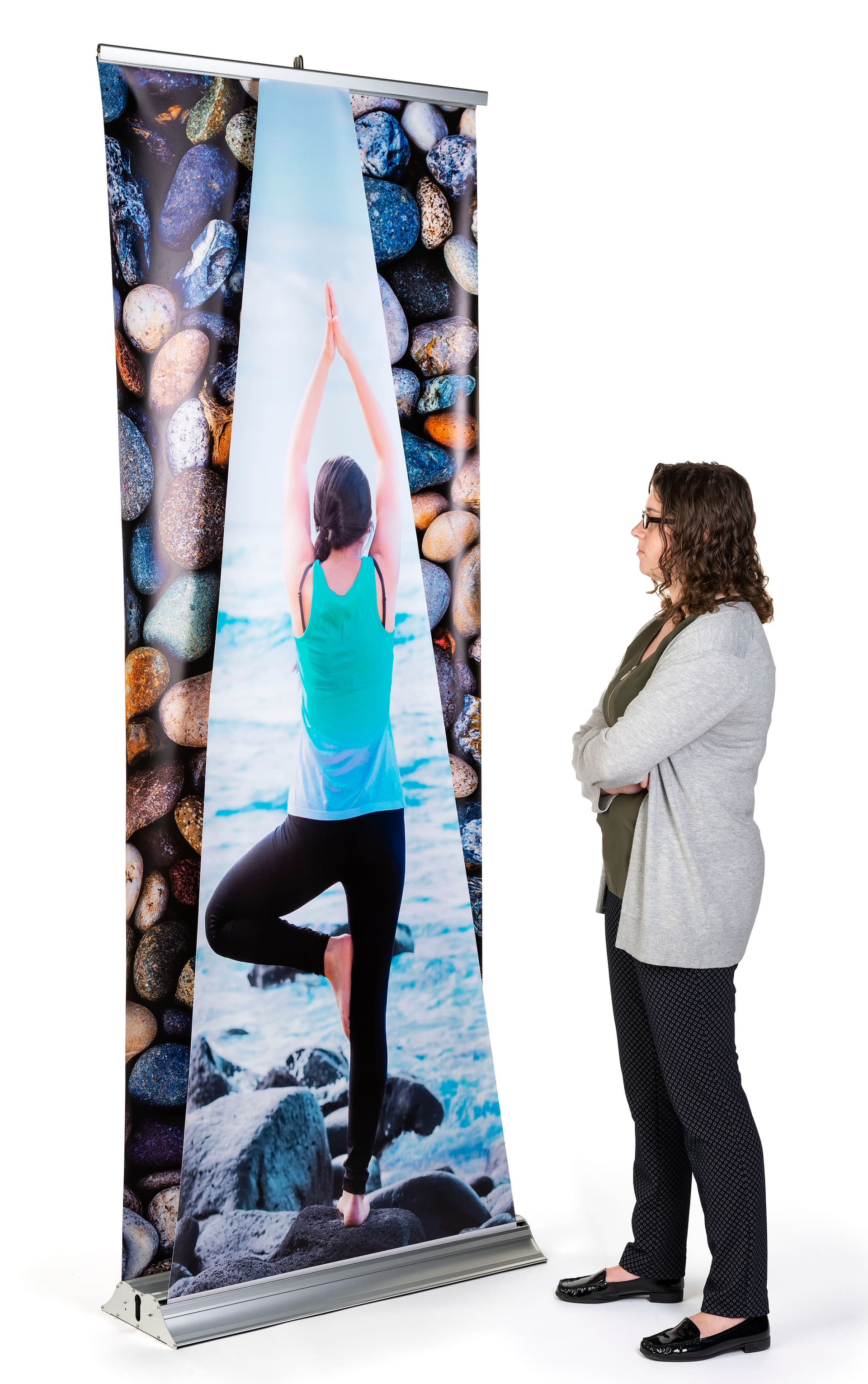 Dual layer 3D roller banner display with full color graphics