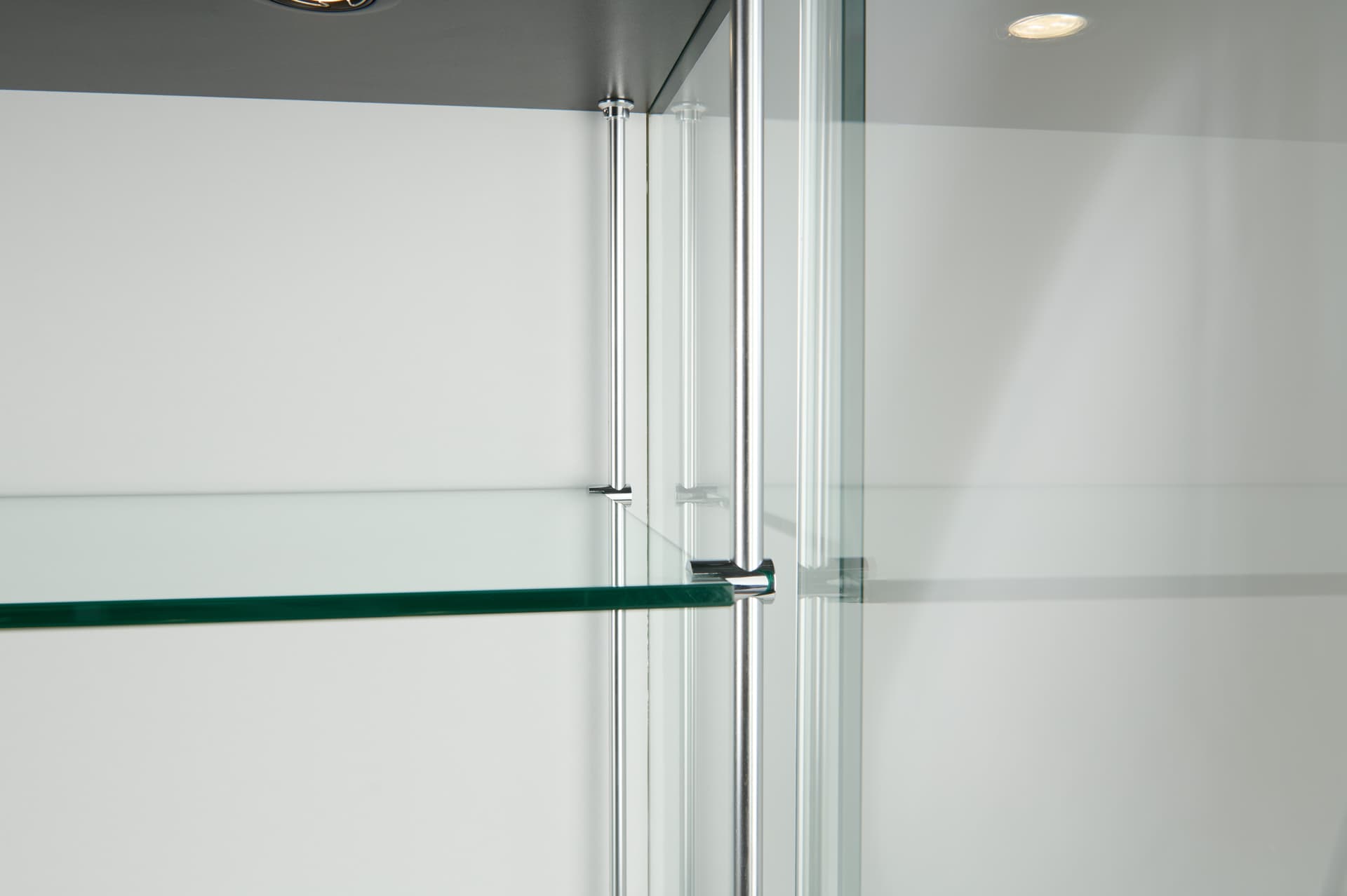 Light up display case with adjustable shelves