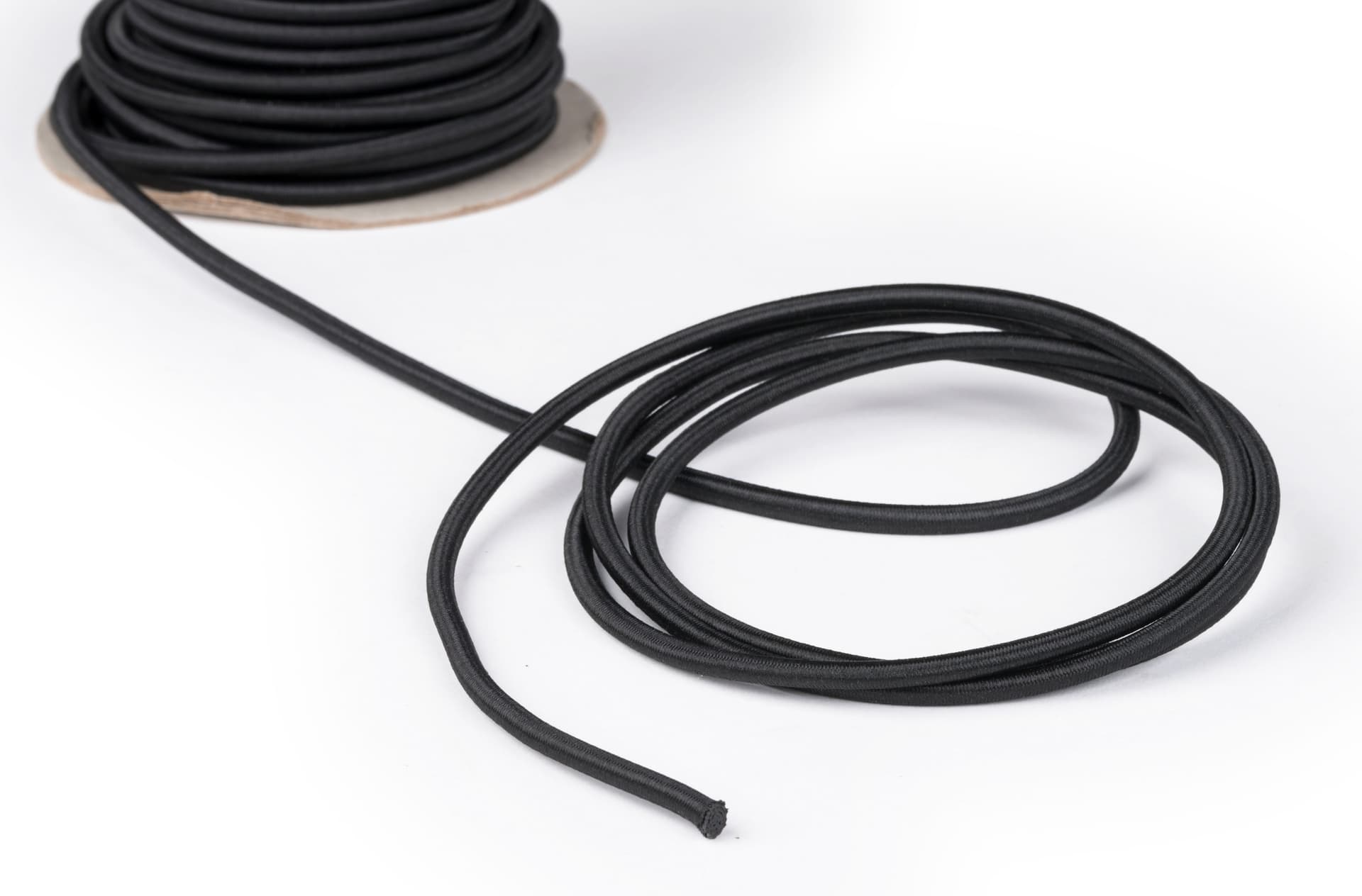 Uncoiled Cord of the 8-Barrier Black Low Profile Stanchion System