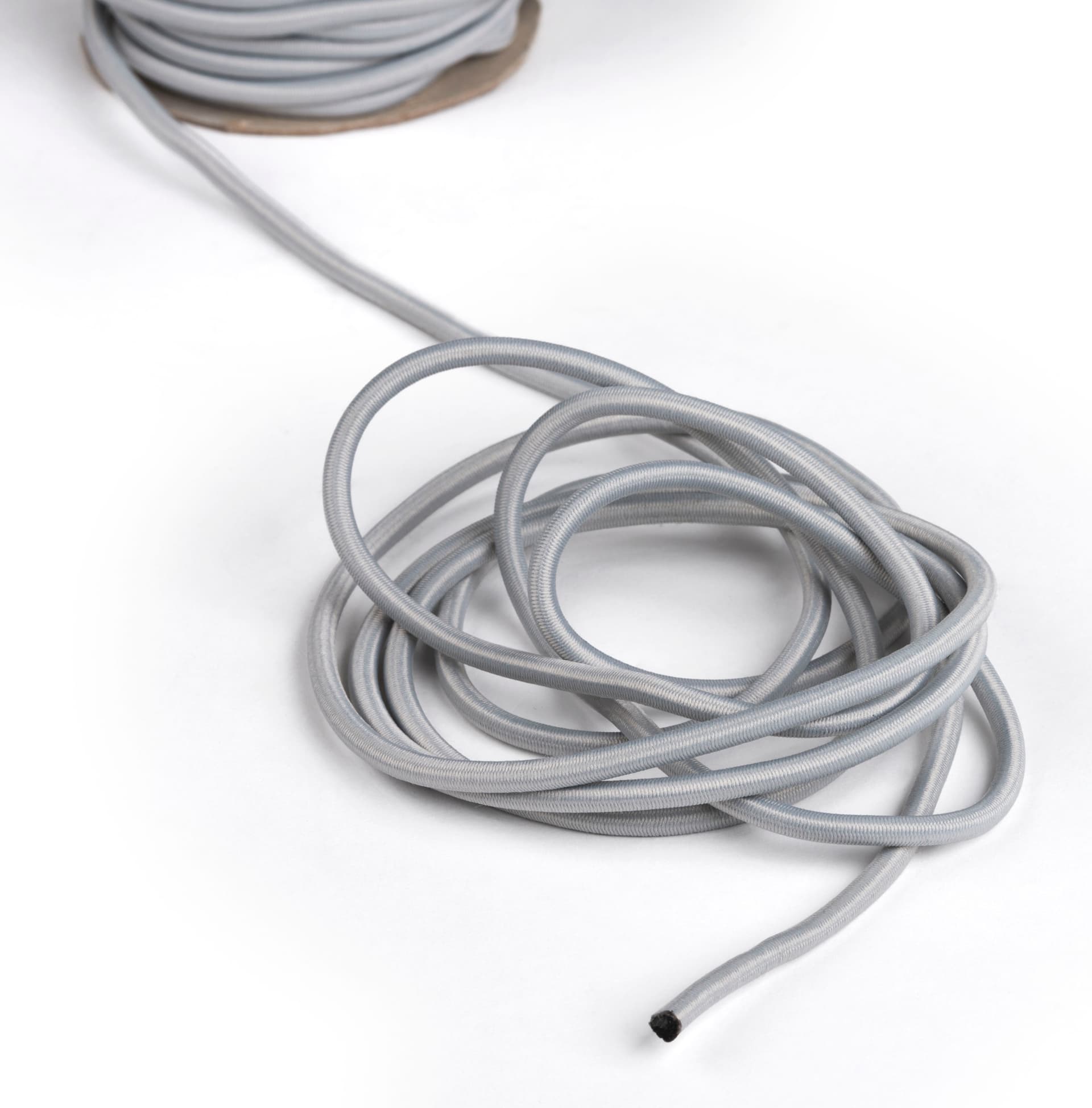 Elastic Cord of the 6-Stanchion Silver Low Profile Barrier Set