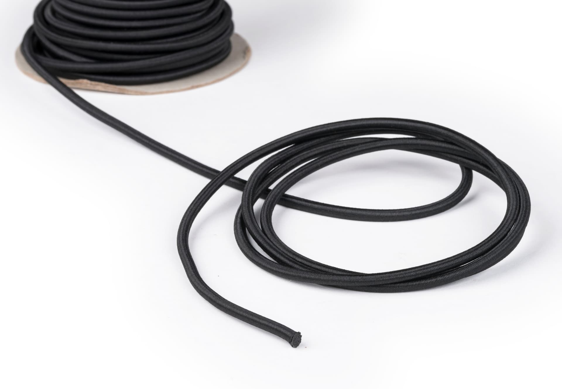 Elastic Rope Included with the 10-Stanchion Black Museum Barrier System