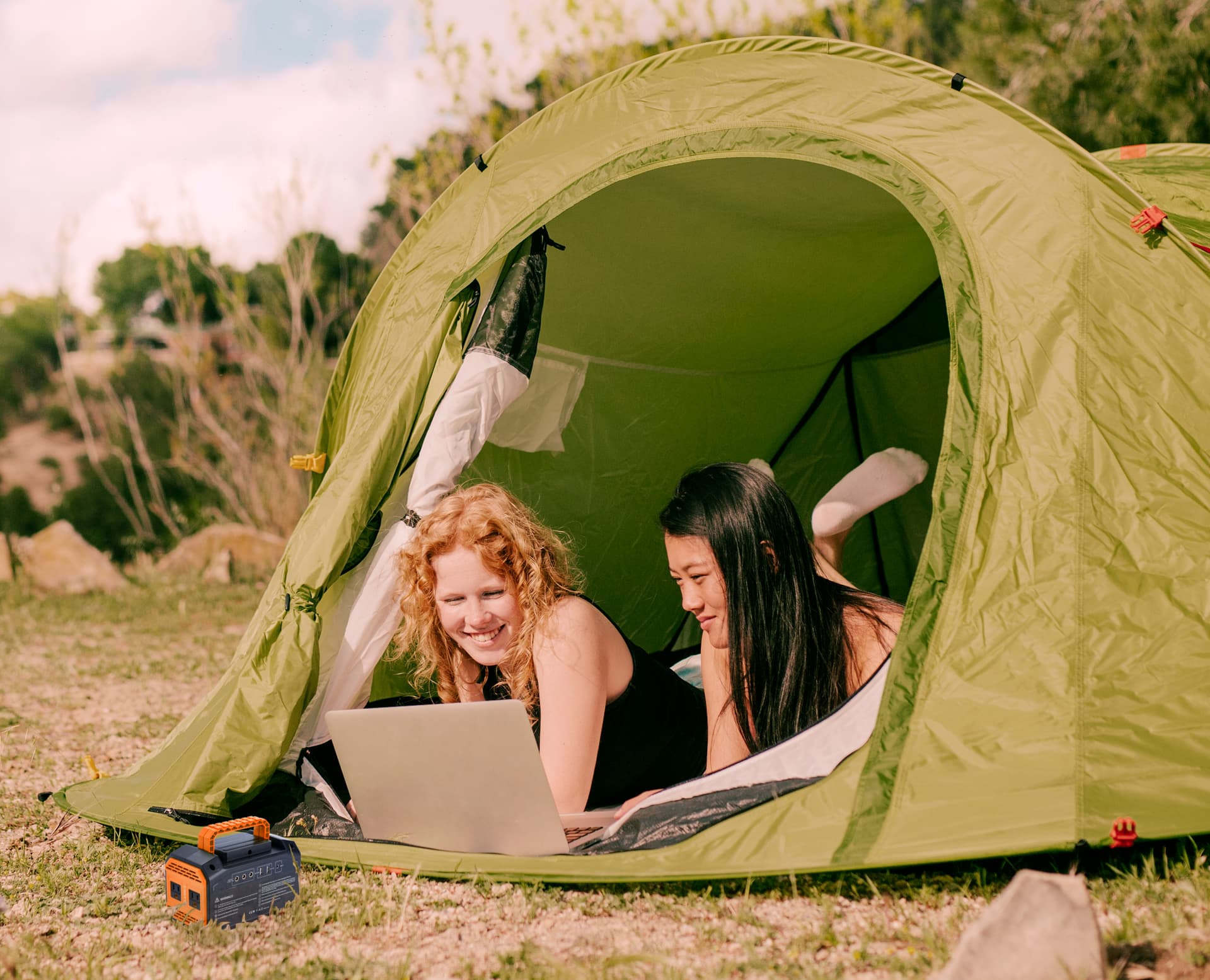Portable battery power station with Modified Sine Wave Output