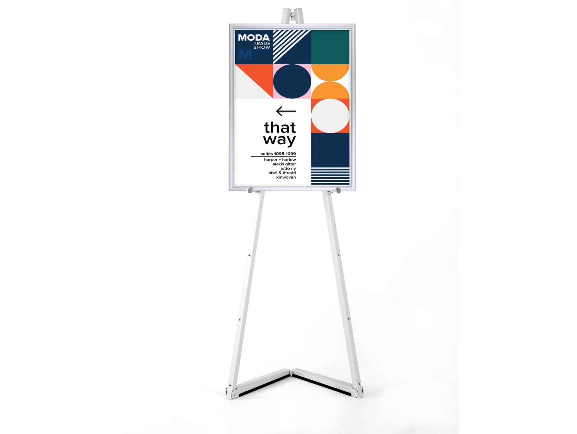 Portable bi-fold easel with easy fold design 