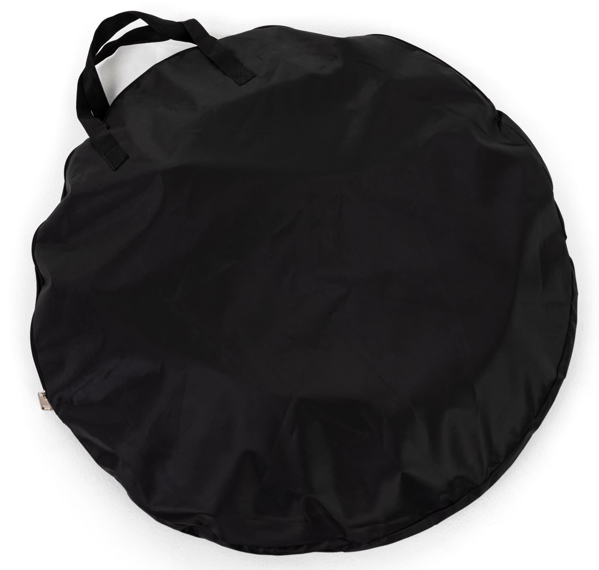 Portable chair mounted green screen with black nylon carrying case