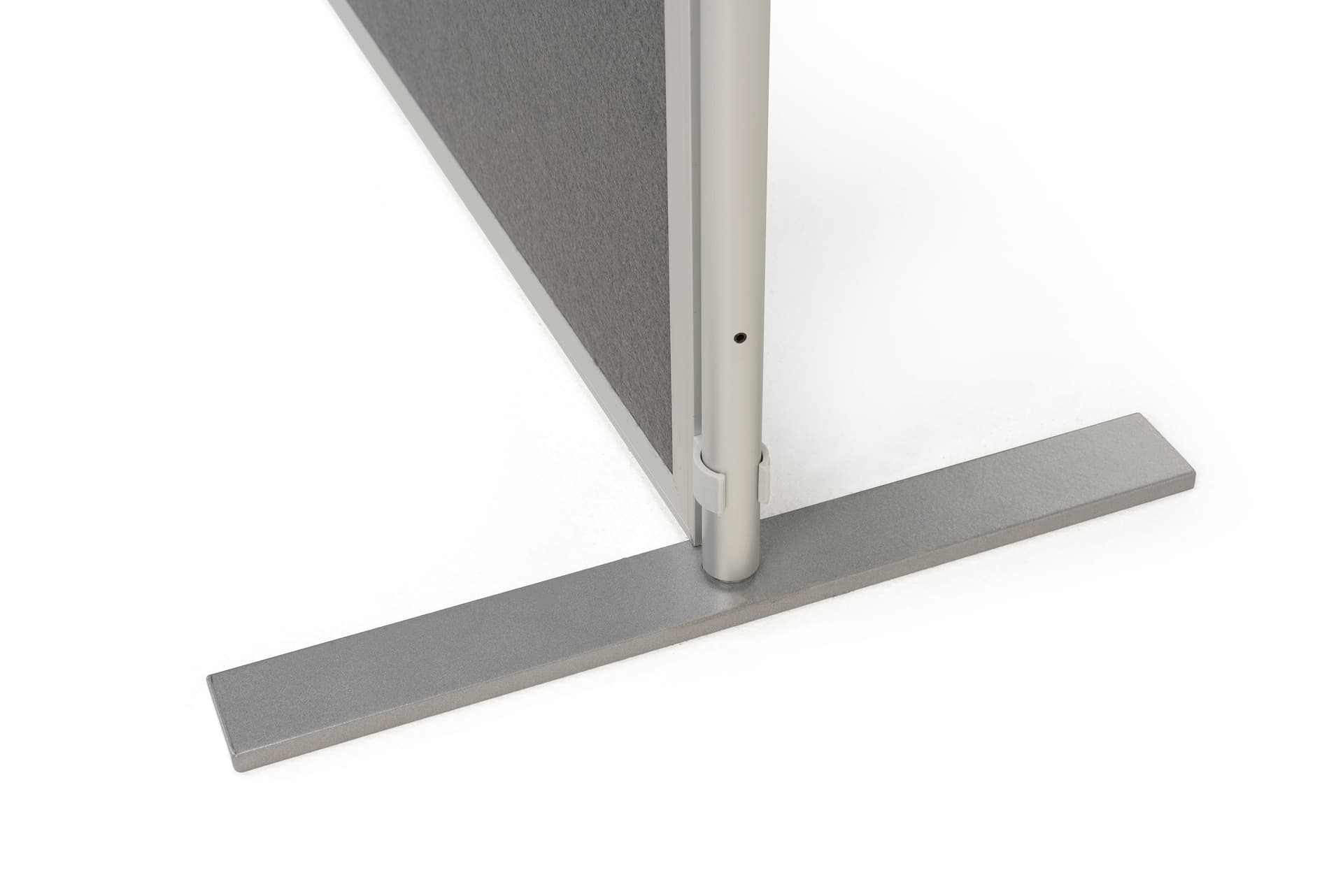 Clip and pole folding display system with sturdy metal feet