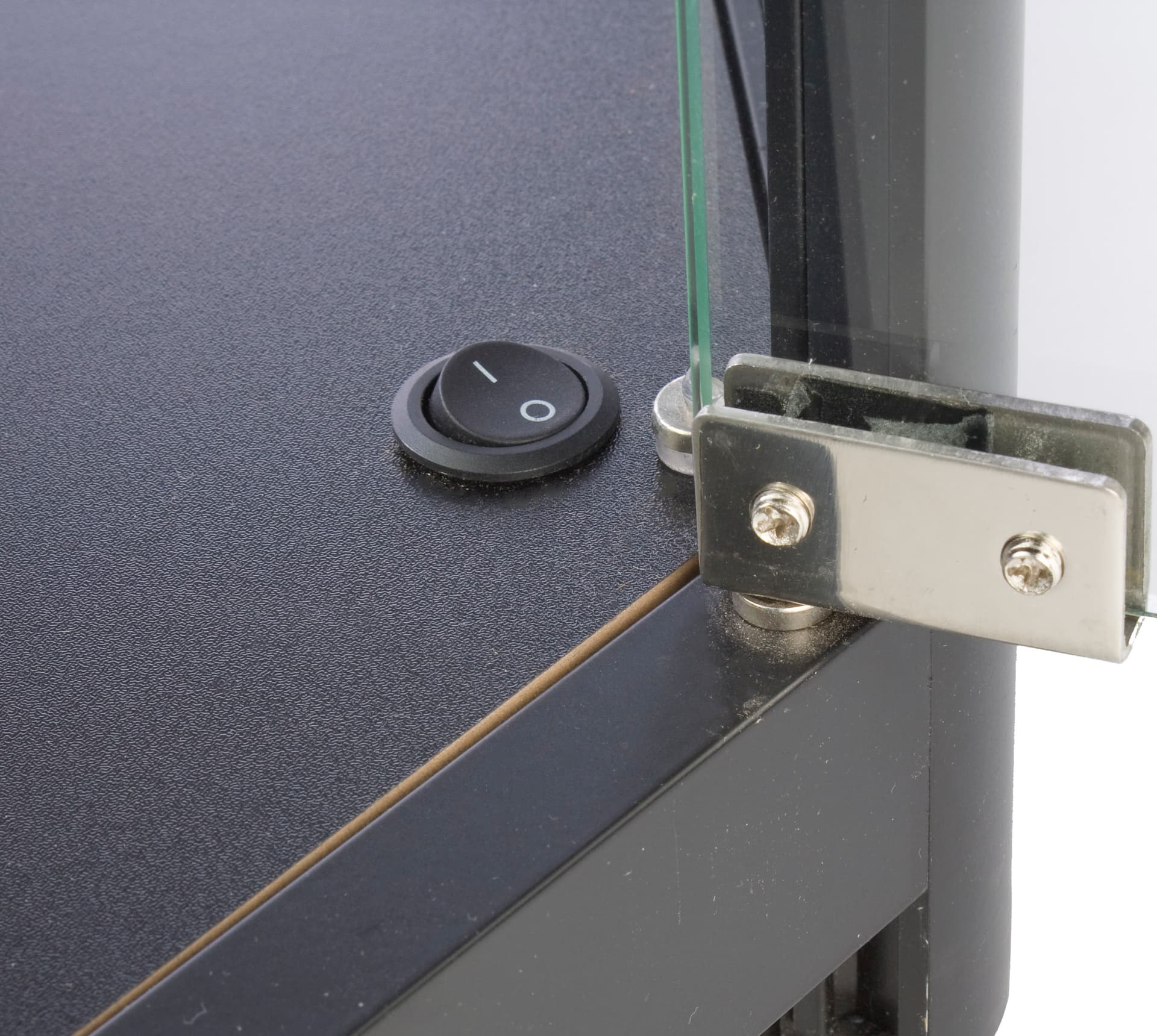 LED Glass Counter Corner, Weighs 157 lbs
