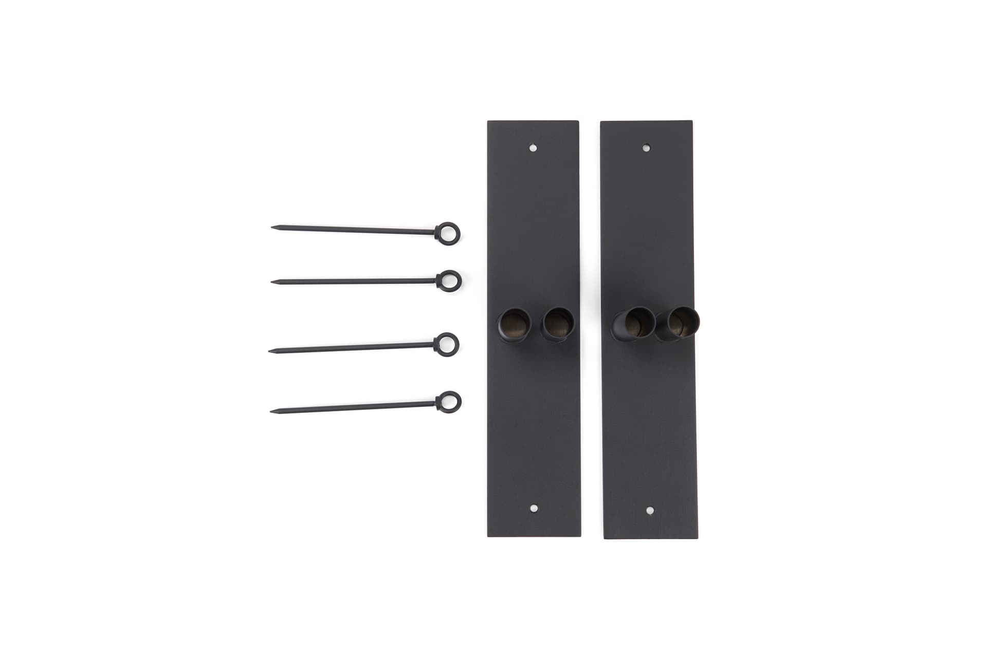 Connecting foot for ICBCPR_Barrier includes lawn spikes