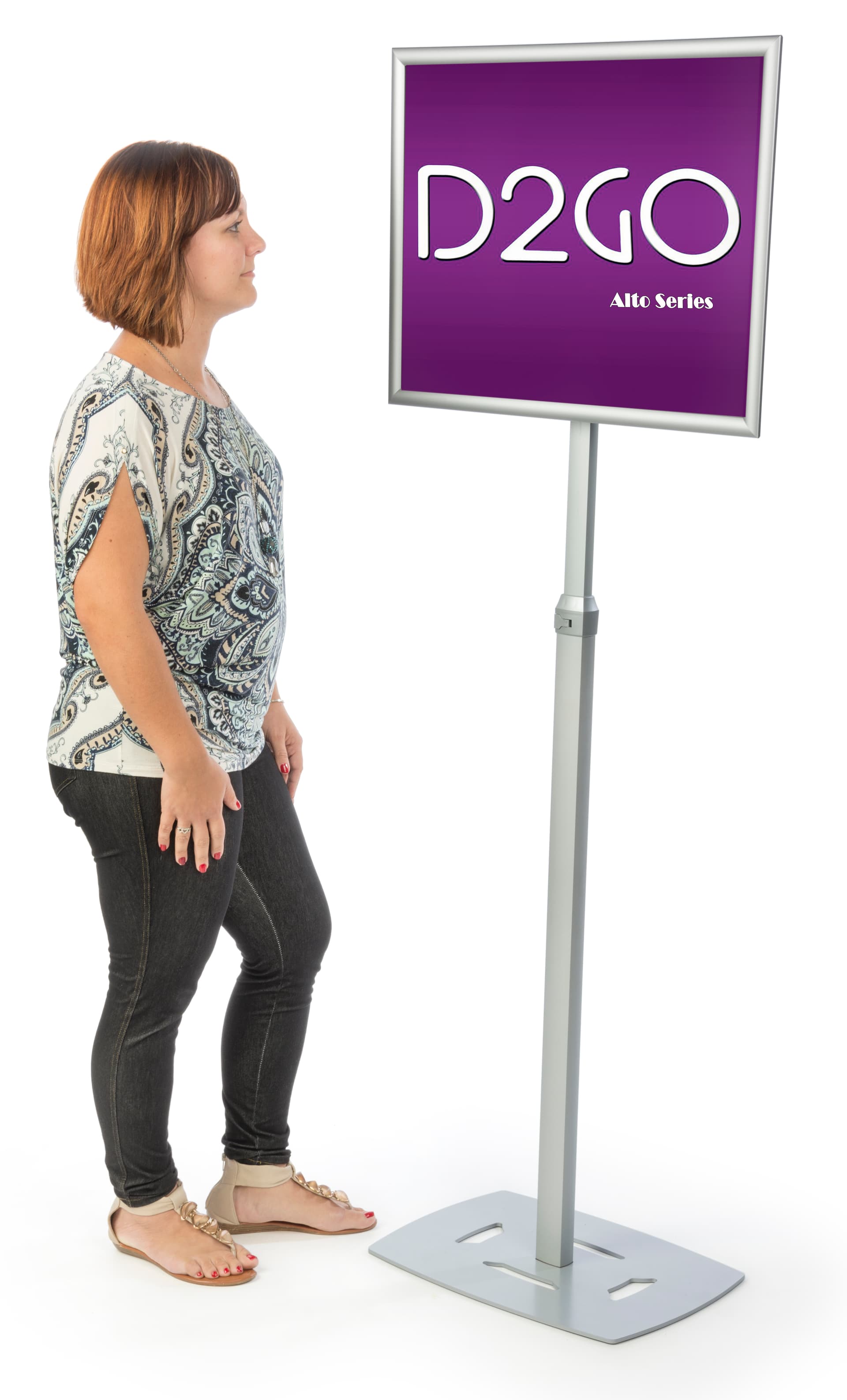 Silver 18 x 24 Poster Frame Pedestal Helps Create Brand Awareness