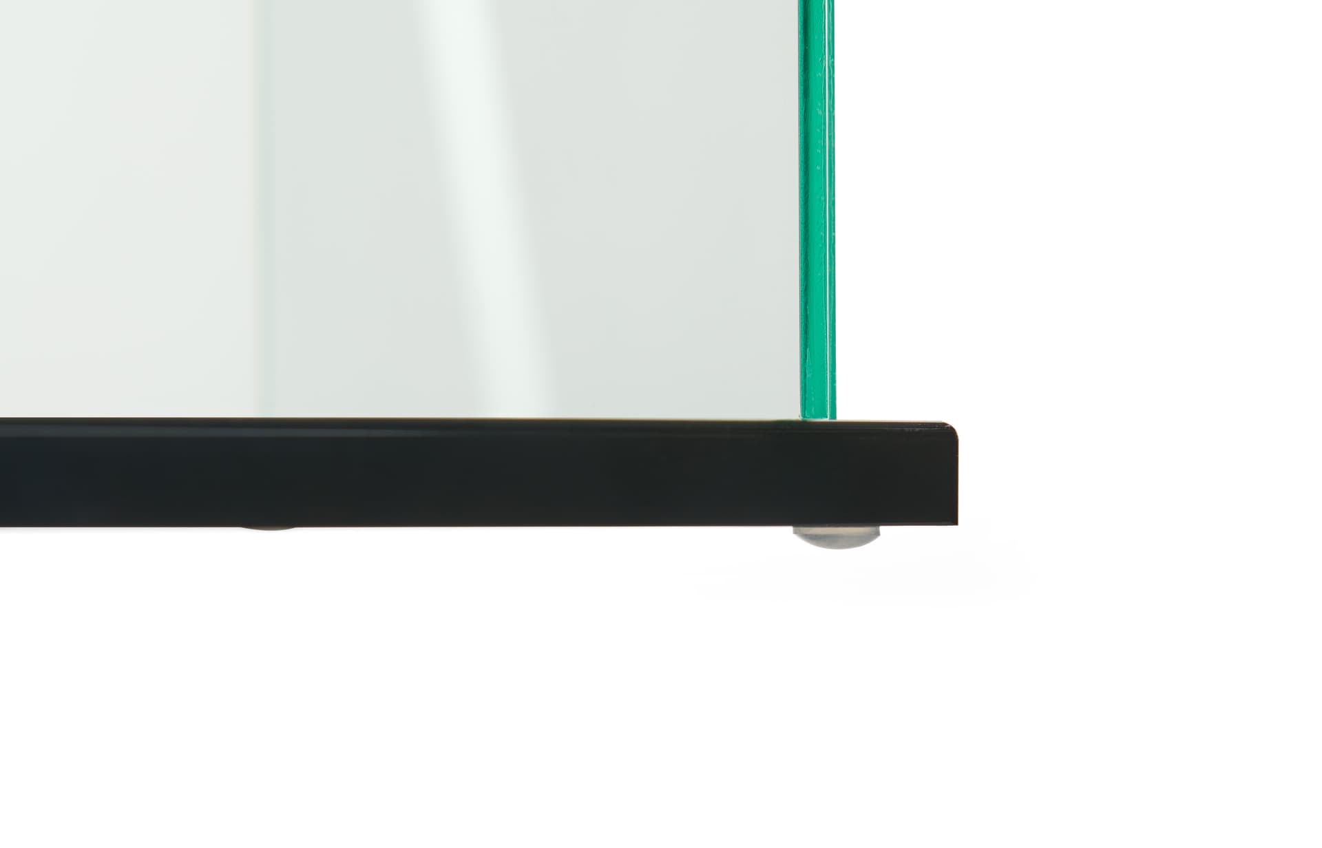 1:18 display case with rubber feet to prevent slipping