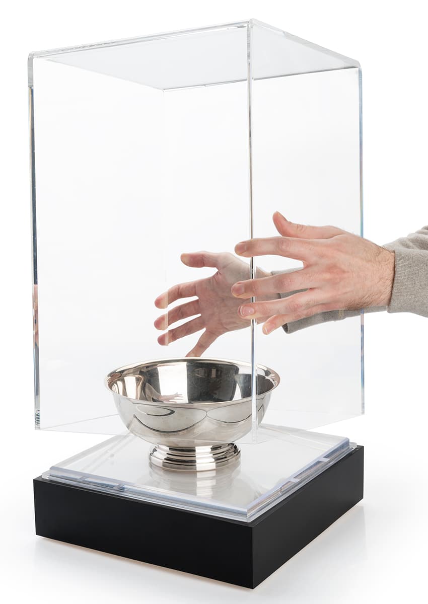 Lift-off top LED counter pedestal case