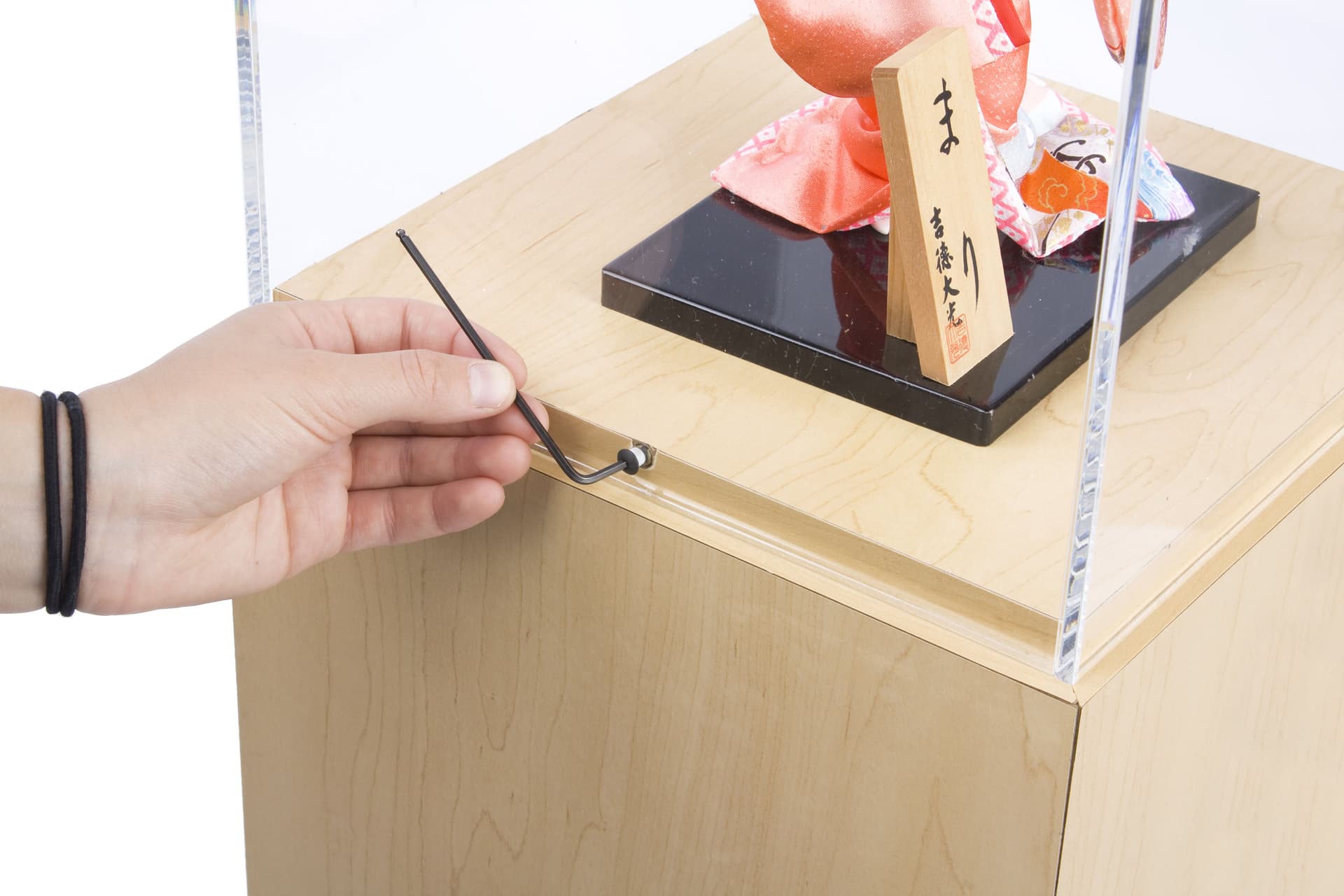display case