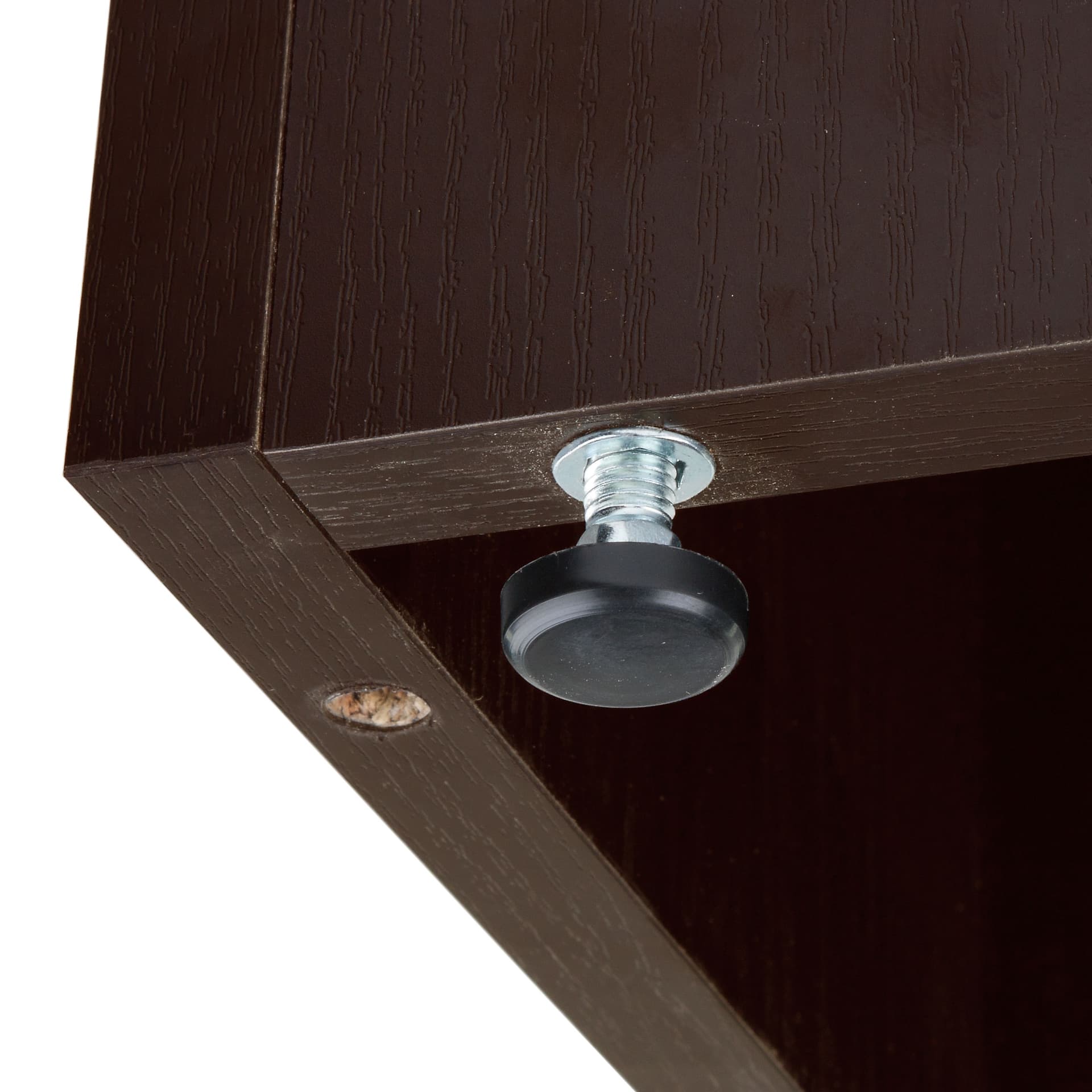 Commercial display case with leveling feet