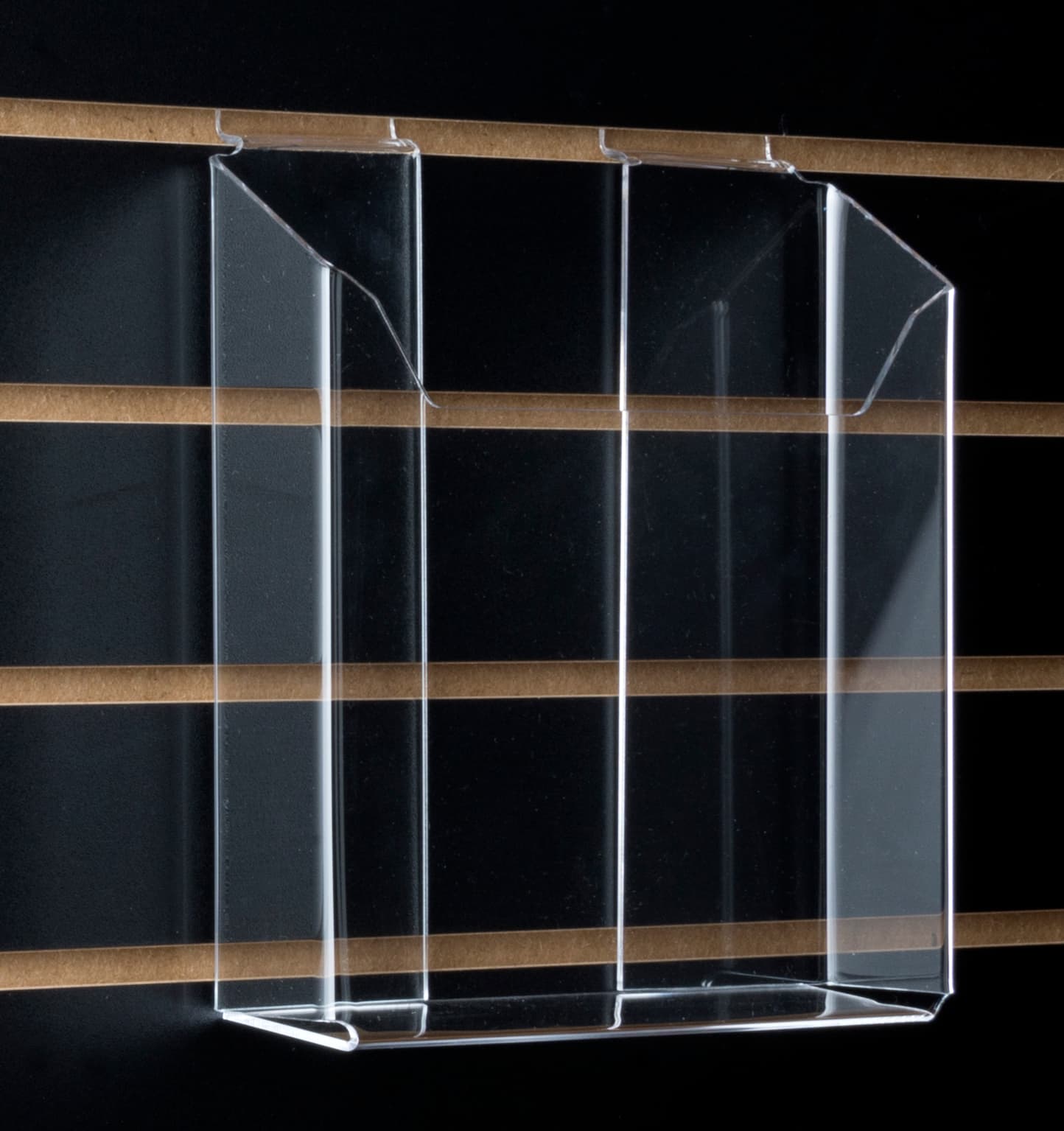 slatwall acrylic