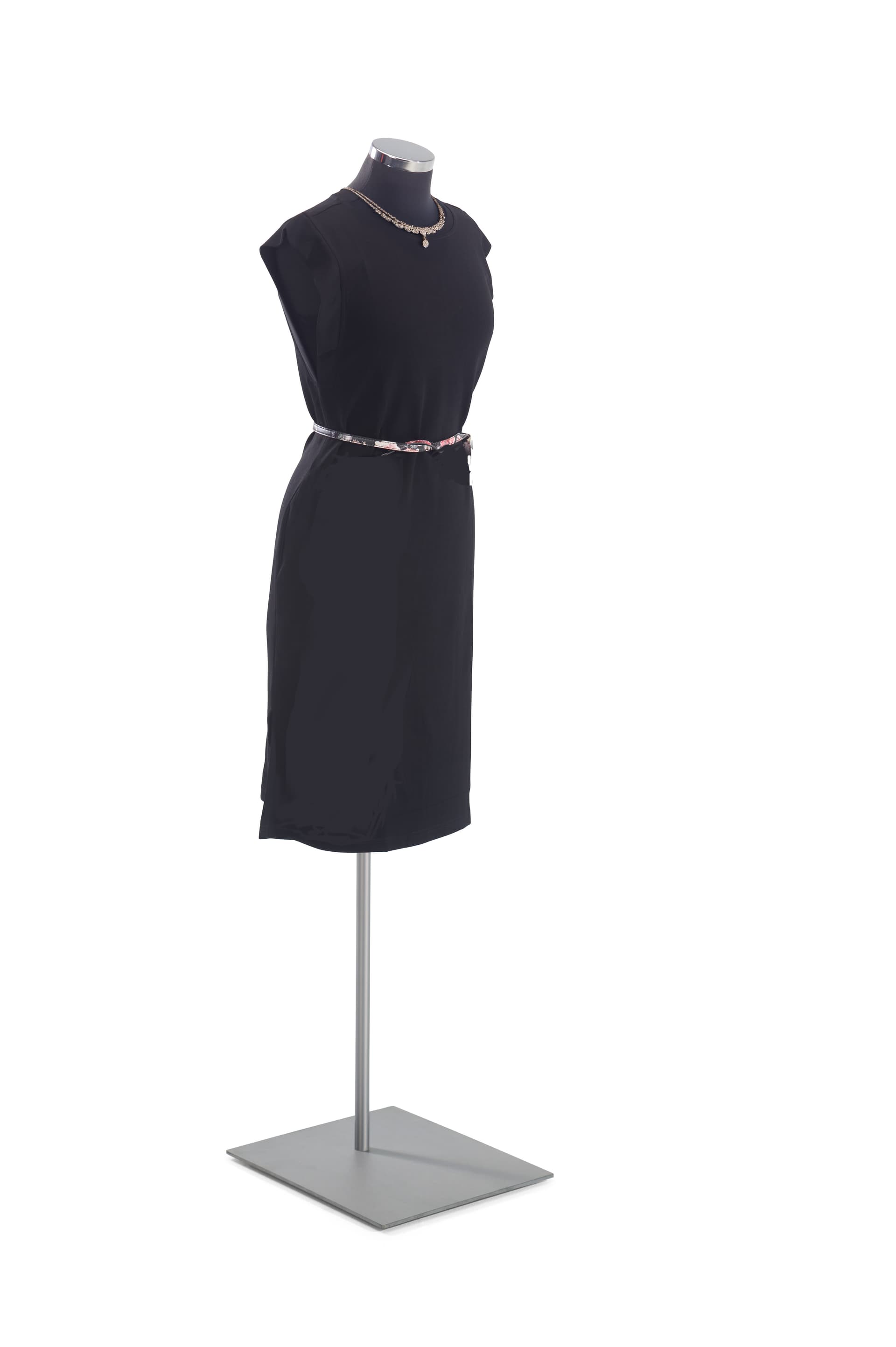Female body form mannequin with headless design