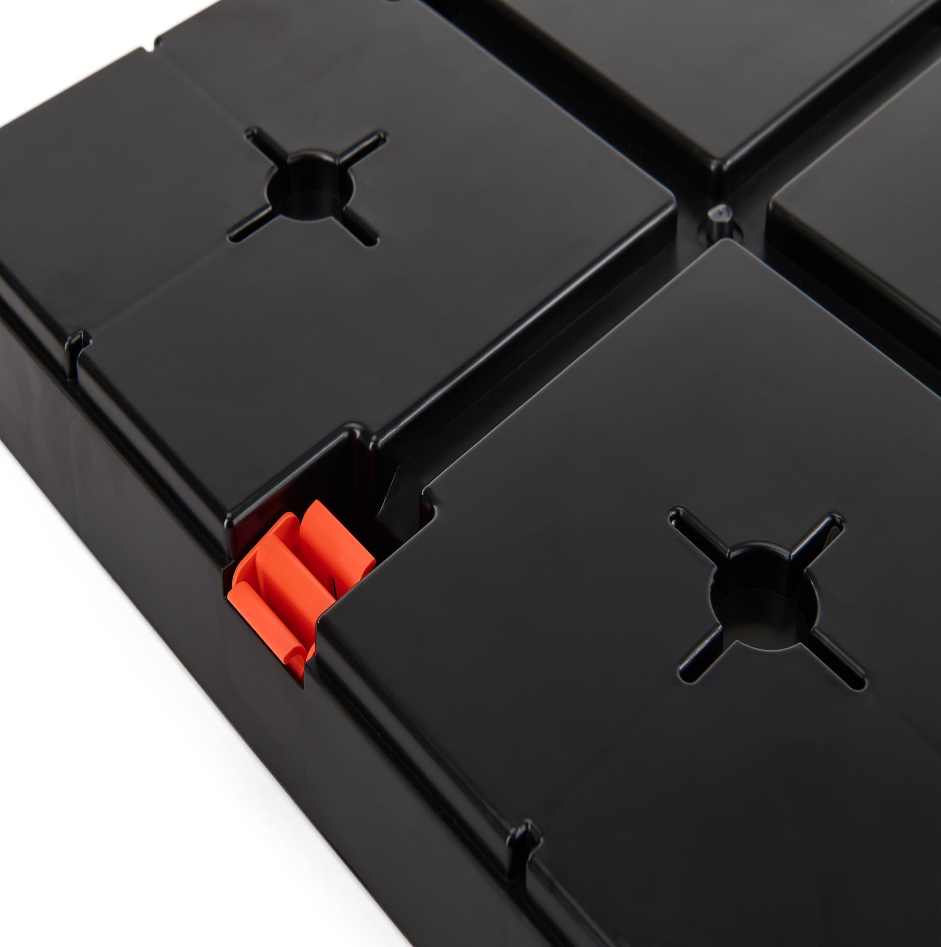 riser display set attachment clip