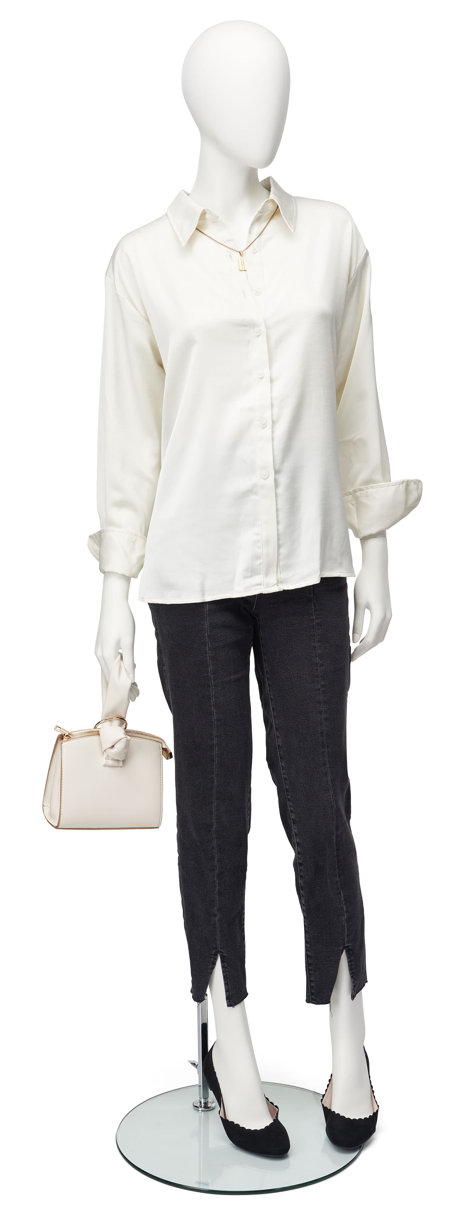 Abstract female mannequin with freestanding pose 