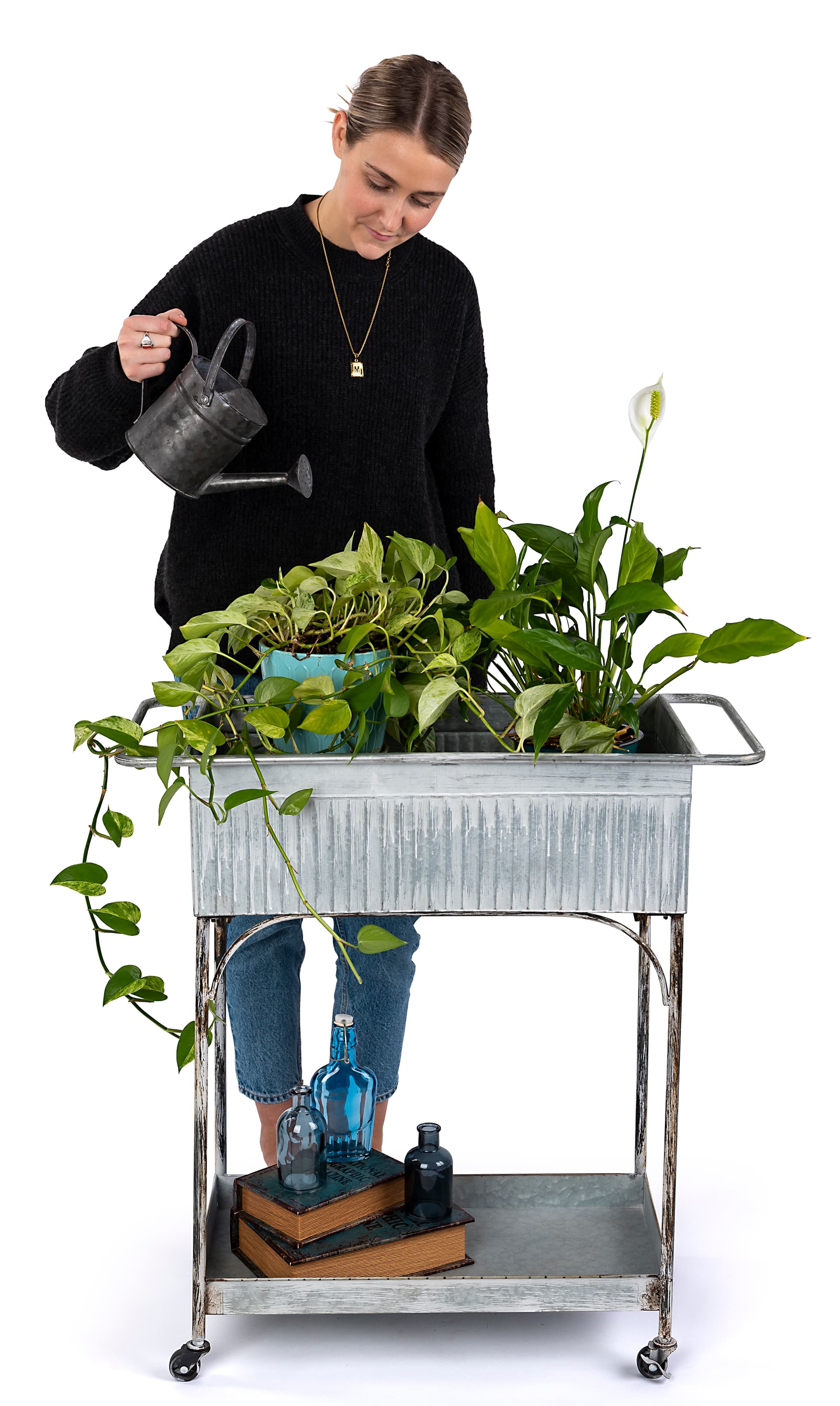 Whitewashed iron raised garden with overall weight capacity of 80 pounds