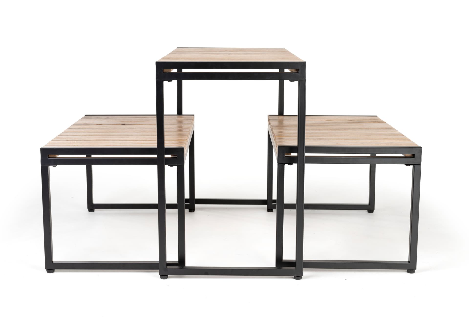 Large nesting tables have slatted wood surface