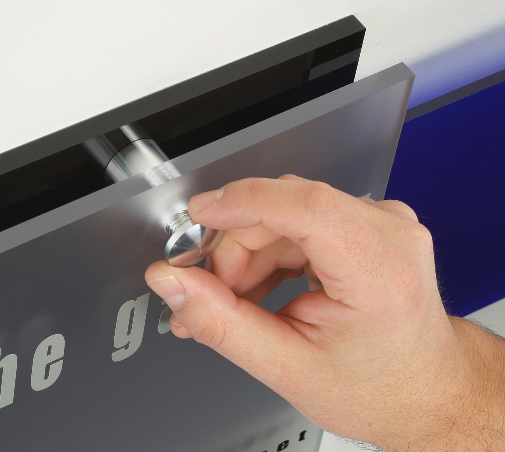 sign hardware