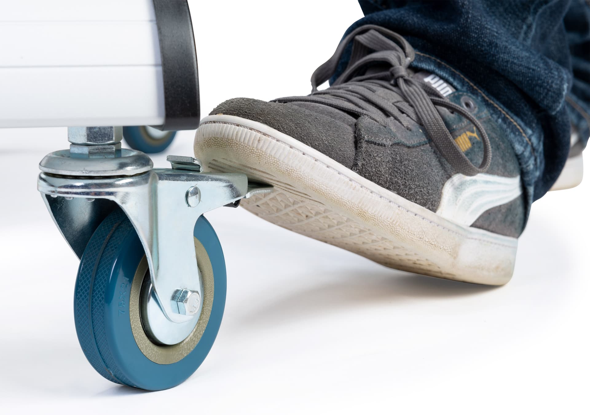 Heavy duty 80" TV display with wheels and 4 locking casters