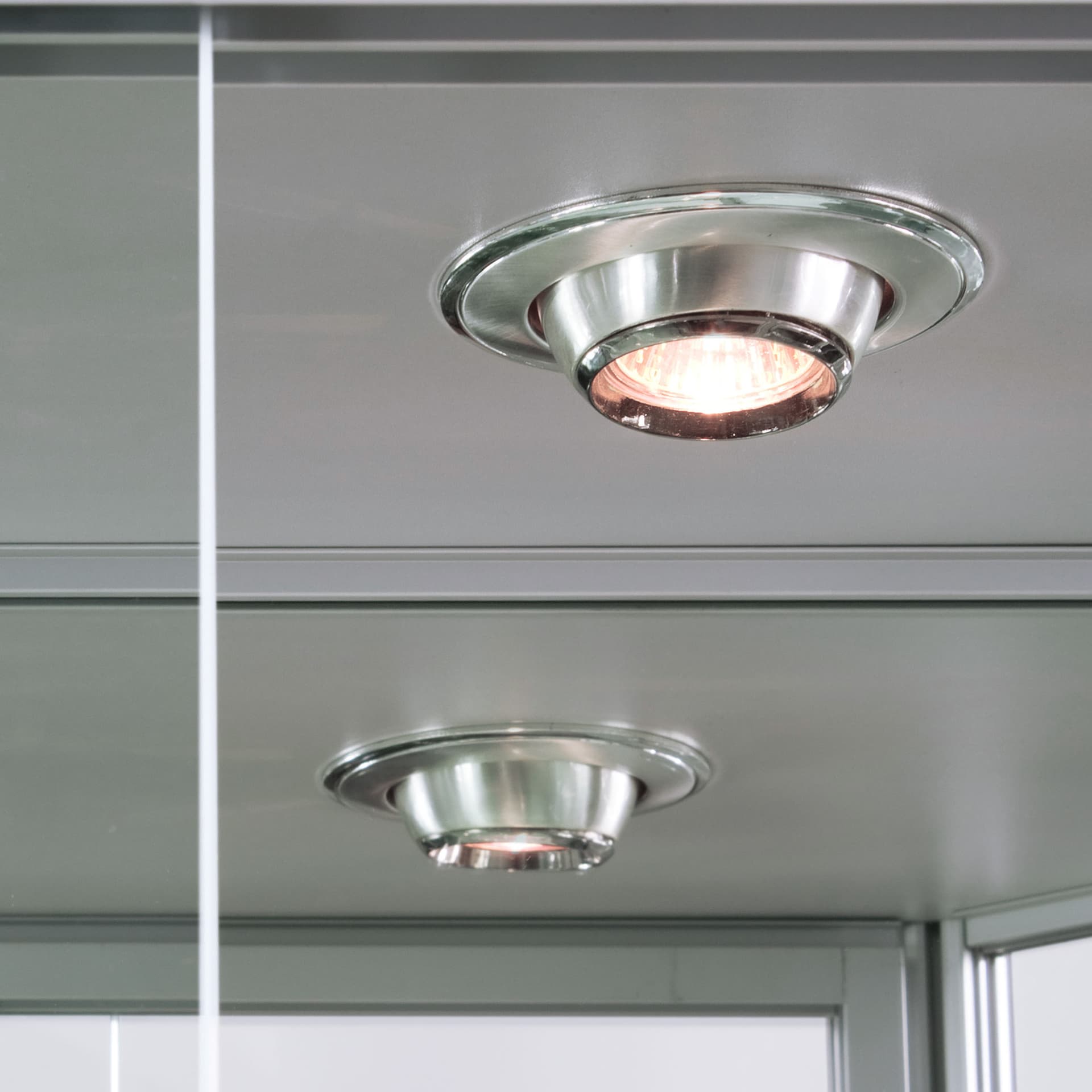 Wall Mounted LED Showcase with Adjustable Lights