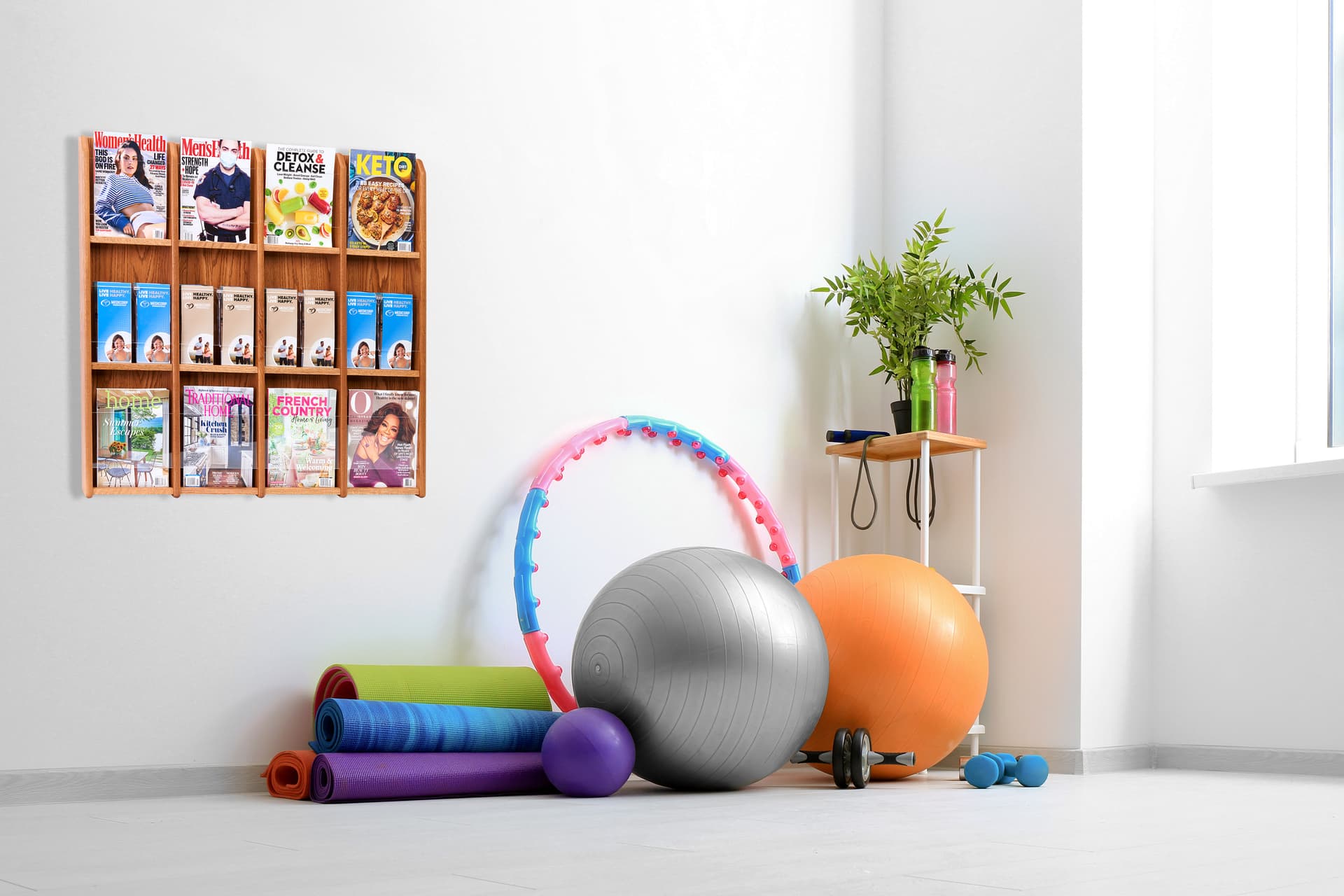 Wall mount brochure and magazine display rack will add to your office 
