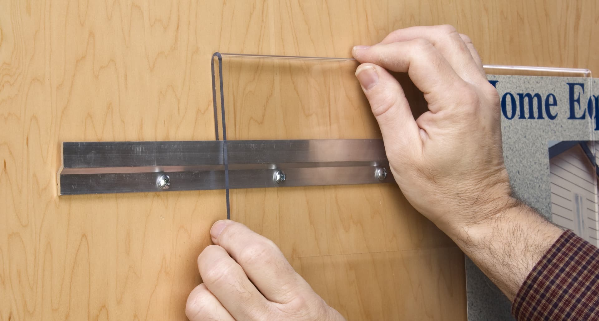 plexiglas poster frame