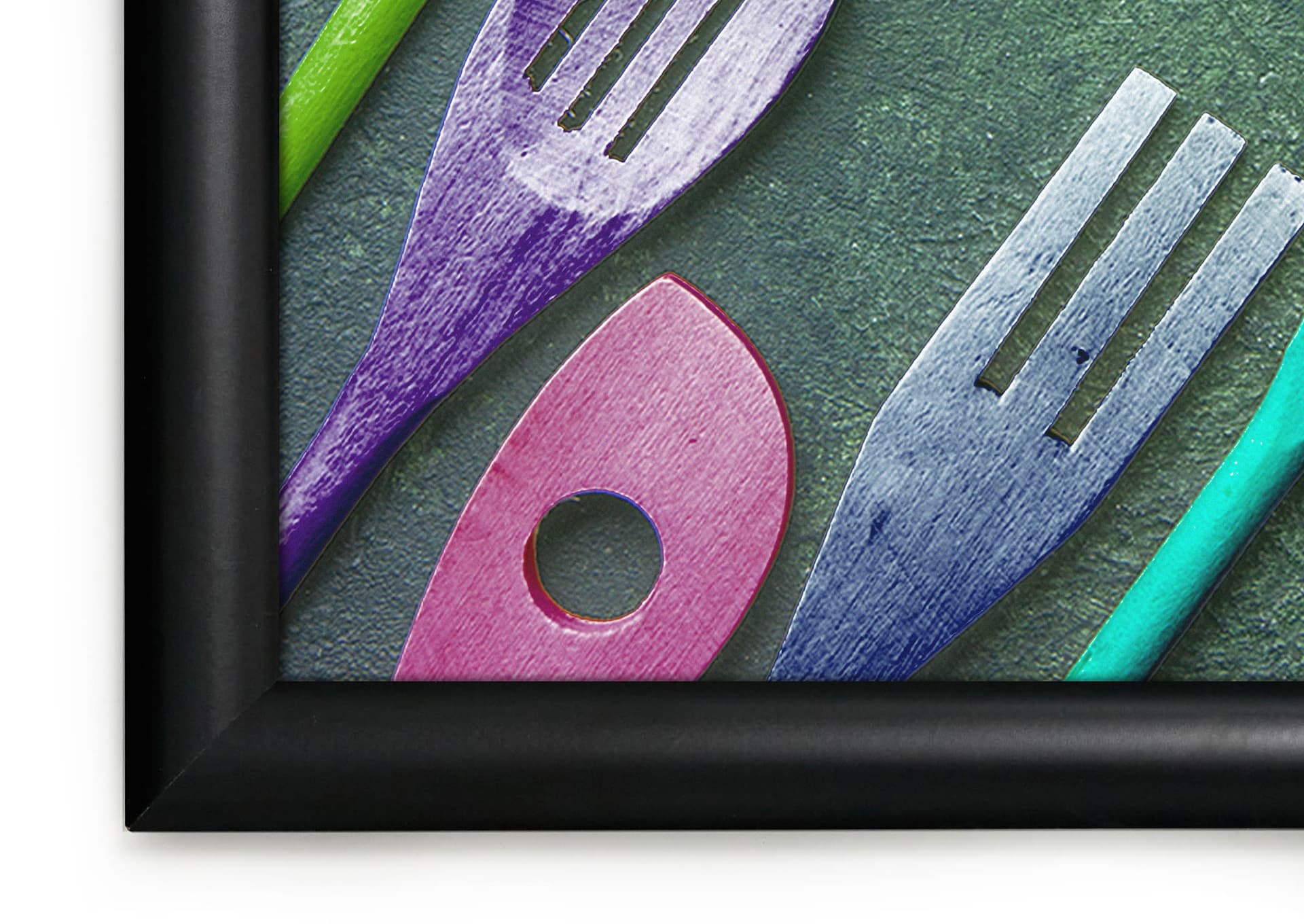 Aluminum snap frame for vertical or horizontal wall mounting 